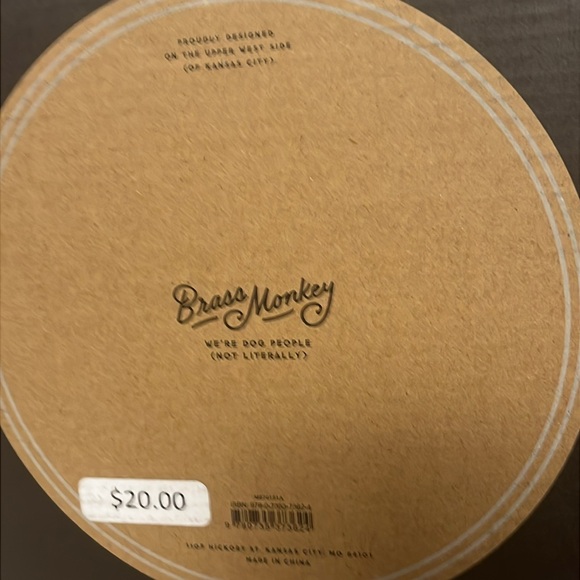 NIB NWT Brass Monkey White Ceramic Dog dish 44 0z. The Main Course 7” x 3” - Picture 8 of 8